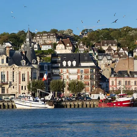 Le Petit * Deauville